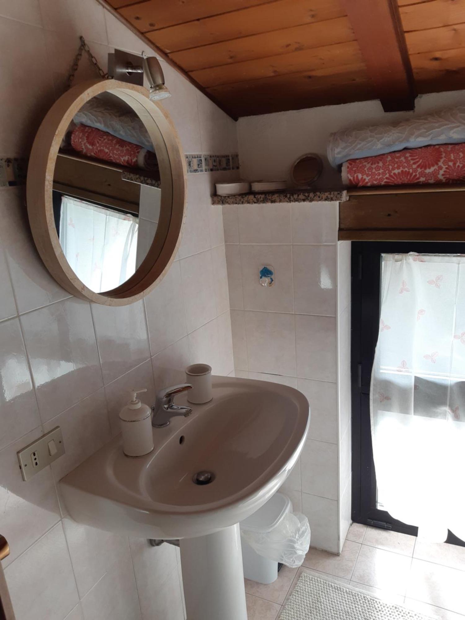 Appartement Little 58 à Luino Extérieur photo